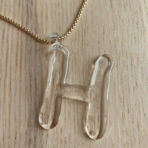 Lisa Says Gah Glass 'Little Monogram H' Necklace